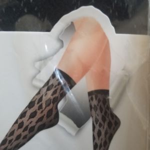 Memoi fishnet anklet socks black